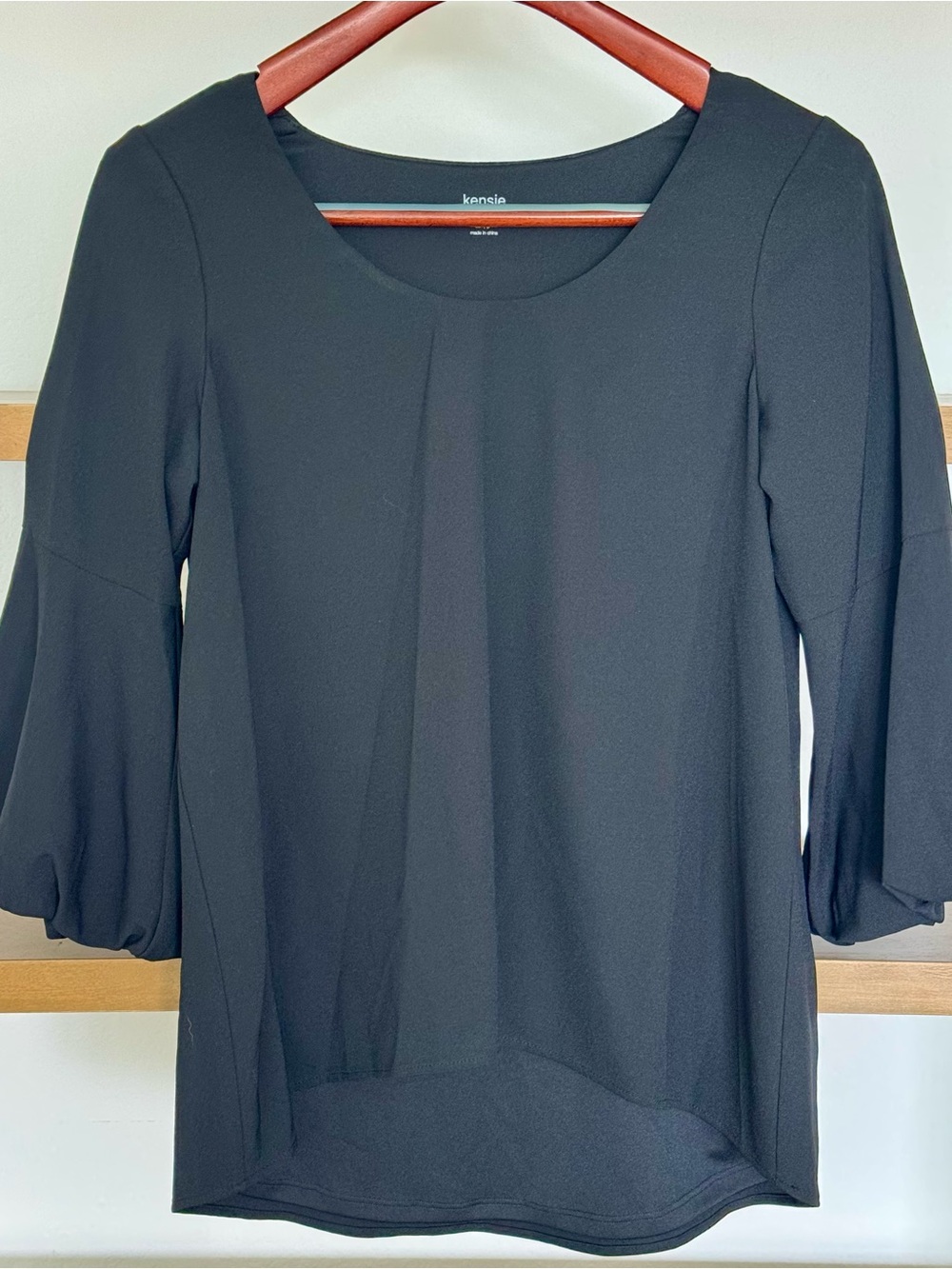 Kensie Black Scoop Neck Bell Sleeve Blouse